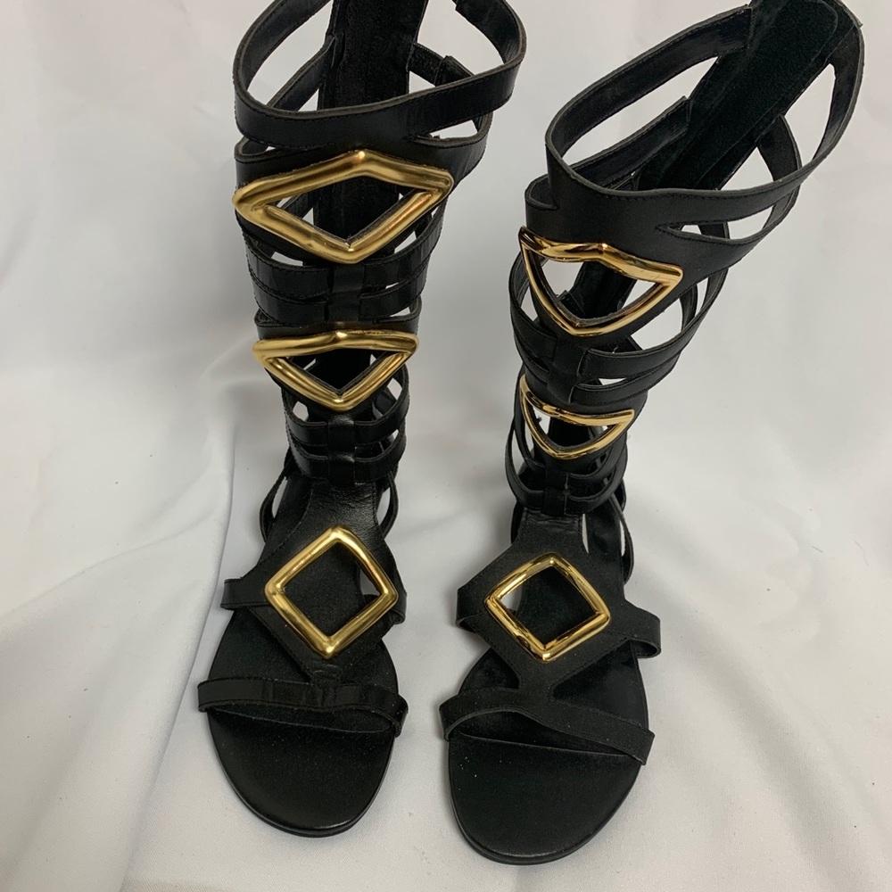 Black Steve Madden gladiator sandals - Picture 1 of 3